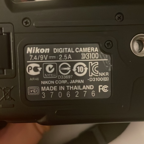 EXCELLENT CONDITION 📷 Nikon D3100 with 18-55 mm lens - Picture 5 of 7